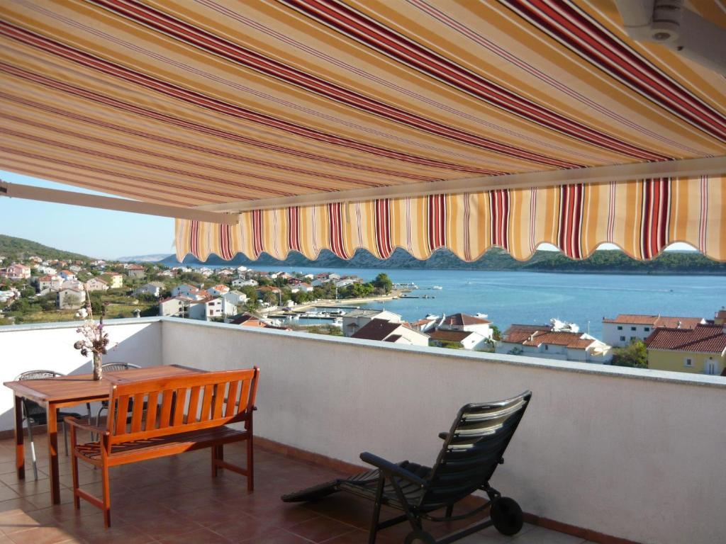 Apartments Dokovic Barbat na Rabu Habitación foto